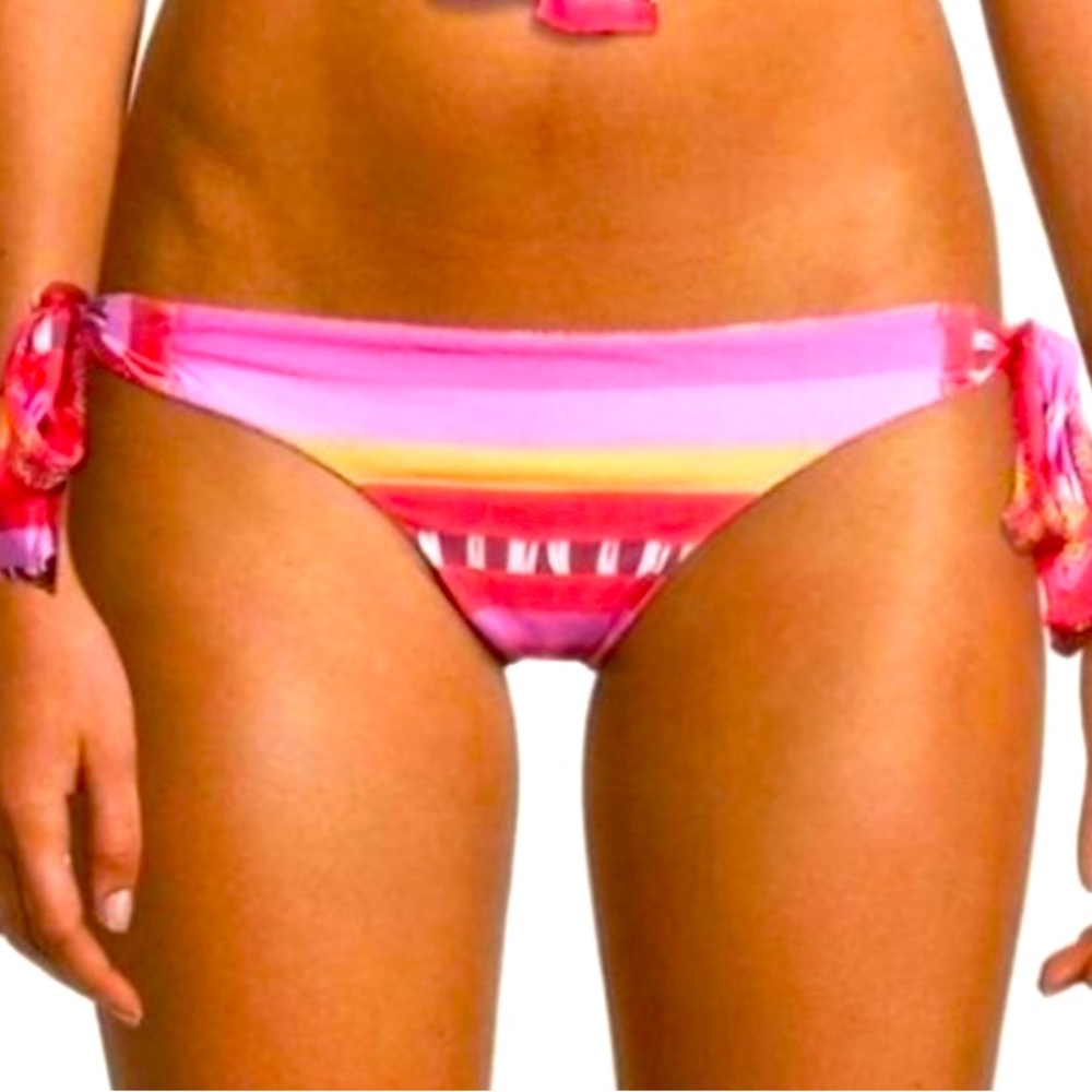 NWT FARM Rio Bikini Bottom Reversible Lucy Stripe/ Tiki Bananas